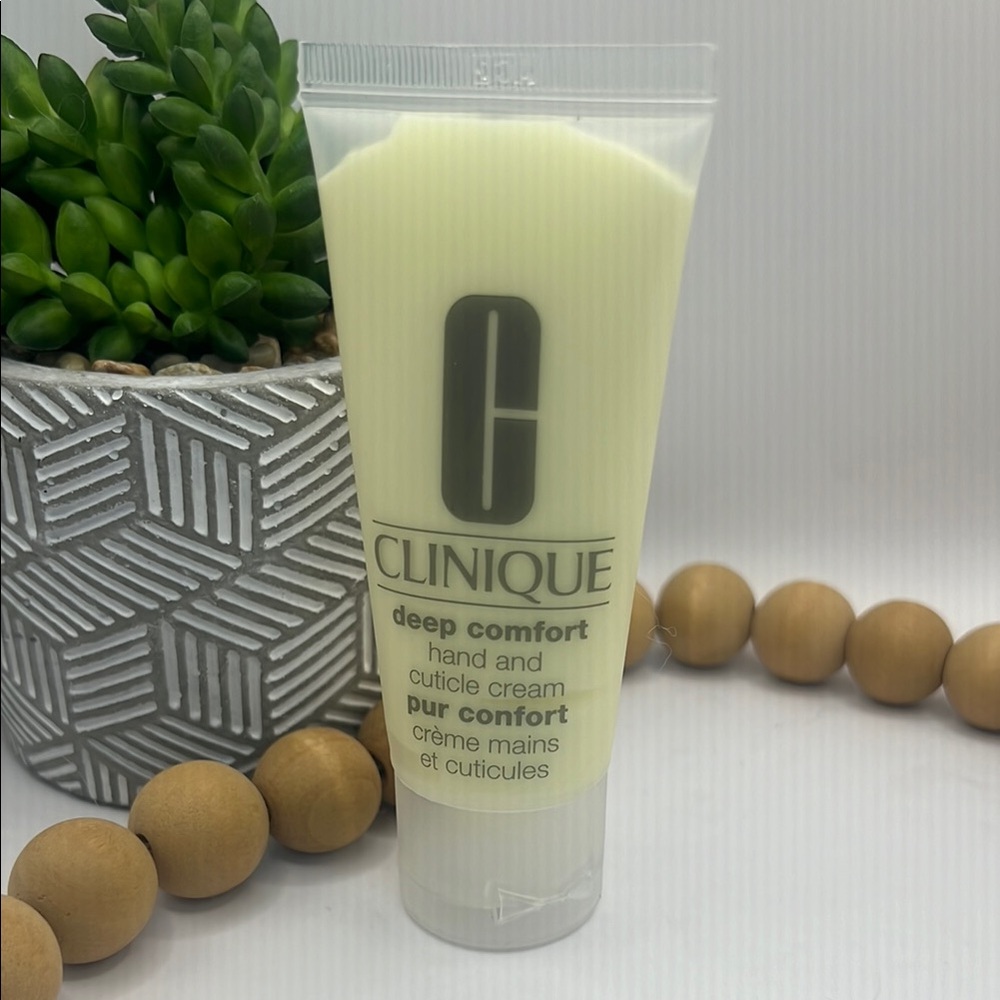 Clinique Deep Comfort Hand and Cuticle Cream